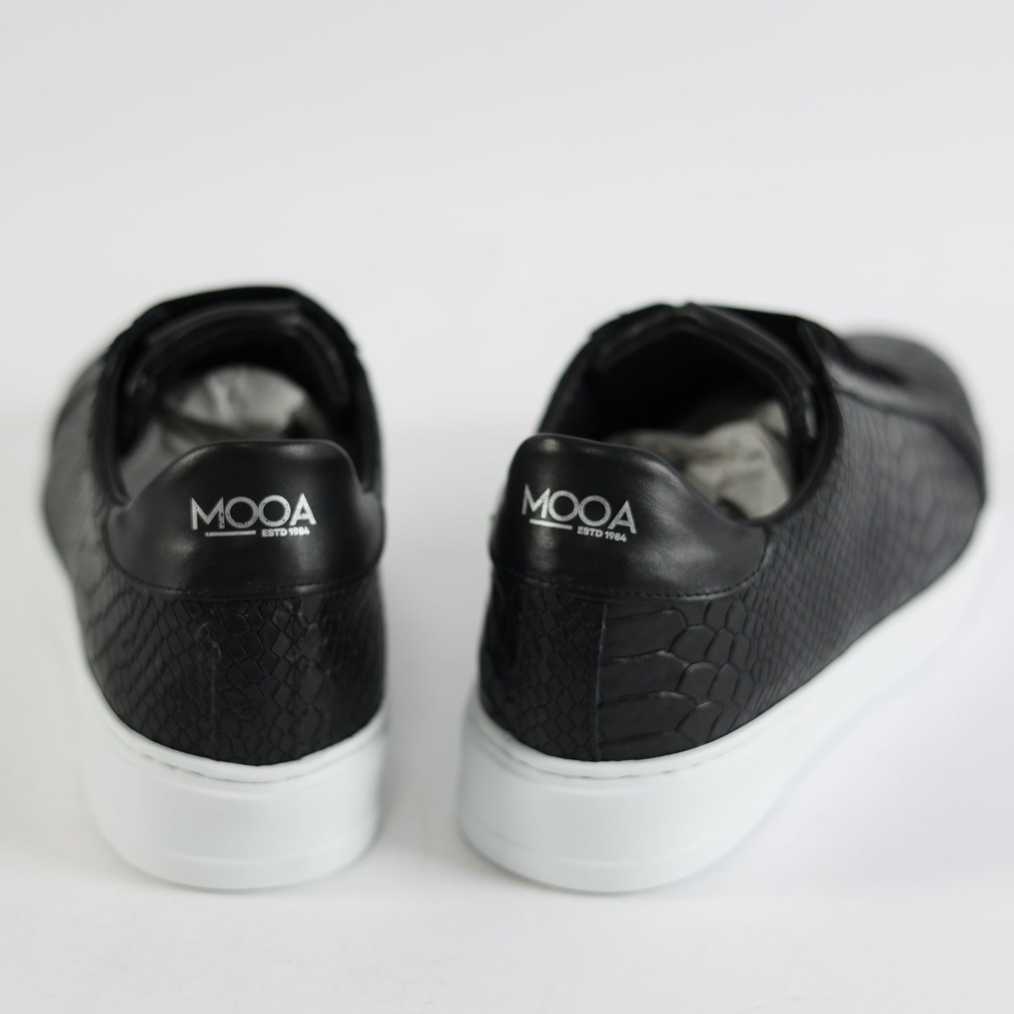 Scarpa Casual Oregon vitello nero anaconda