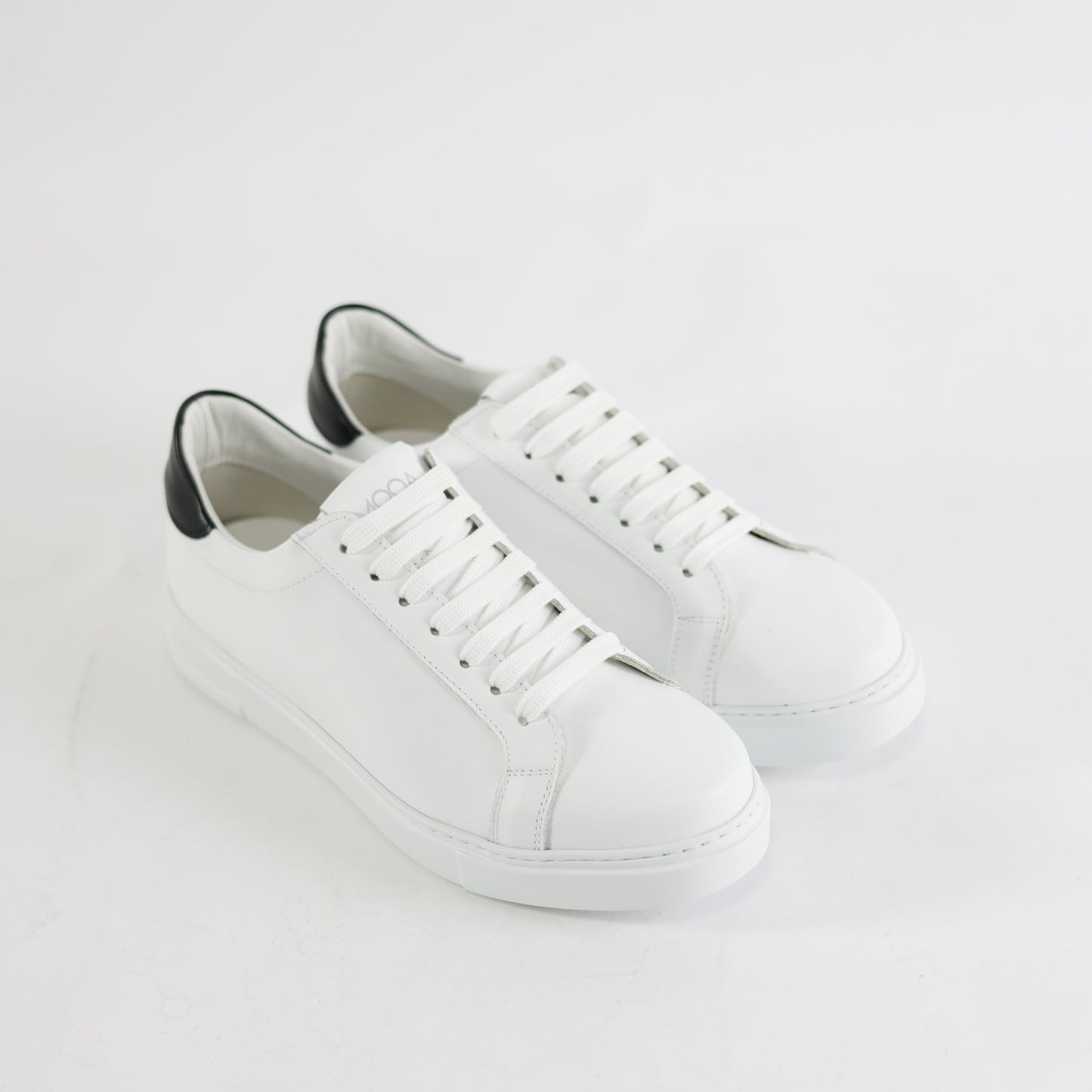 Scarpa Snearkers Dallas Bianco Pelle